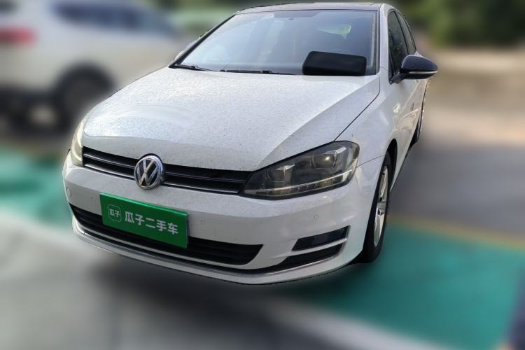 Used Volkswagen Golf 2017 230TSI Automatic Comfort Edition – Celebrating Milestone of One Million Units Guazi used car, China used car export, Used car for sale, Used cars, Cheapest cars for sale