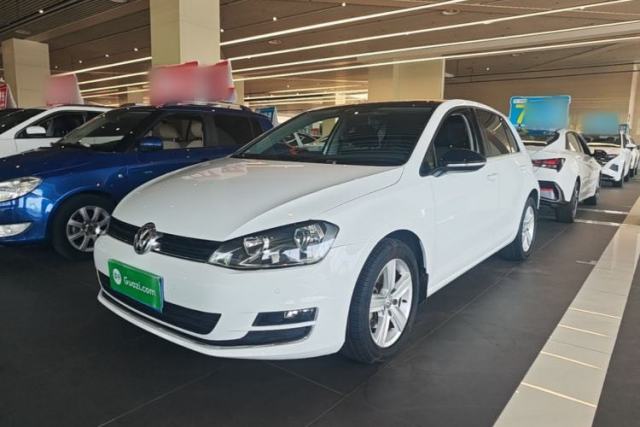 Used Volkswagen Golf 2017 1.6L Automatic Comfort Million-Vehicle Anniversary Edition