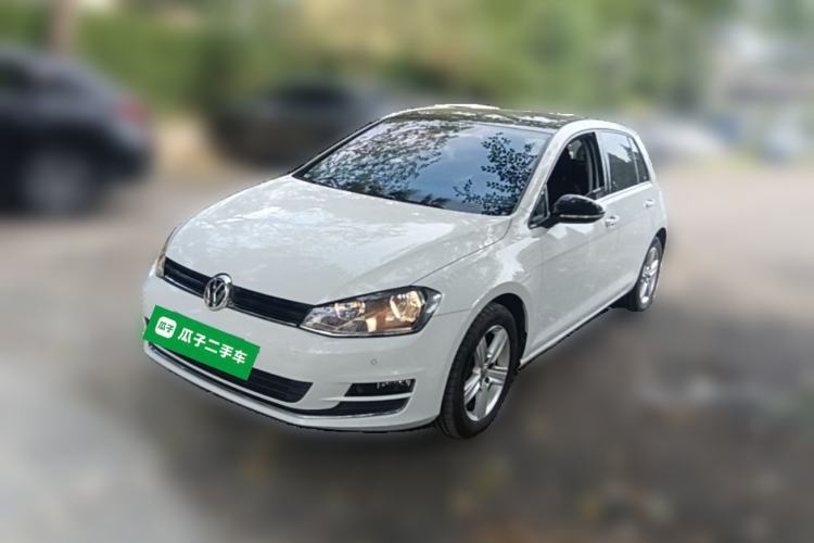 Used Volkswagen Golf 2017 230TSI Automatic Comfort Edition – Celebrating Milestone of One Million Units Guazi used car, China used car export, Used car for sale, Used cars, Cheapest cars for sale