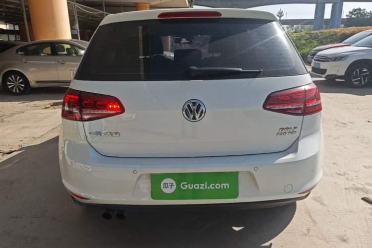 Used Volkswagen Golf 2017 230TSI Automatic Comfort Edition – Celebrating Milestone of One Million Units Rear