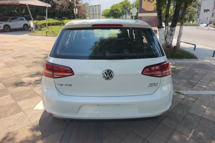 Used Volkswagen Golf 2017 230TSI Automatic Comfort Edition – Celebrating Milestone of One Million Units Rear