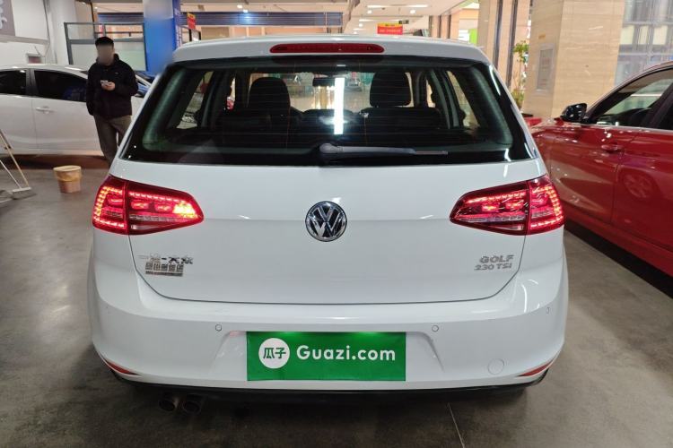 Used Volkswagen Golf 2017 230TSI Automatic Comfort Edition – Celebrating Milestone of One Million Units Rear