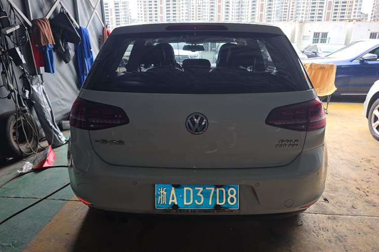 Used Volkswagen Golf 2017 230TSI Automatic Comfort Edition – Celebrating Milestone of One Million Units Rear