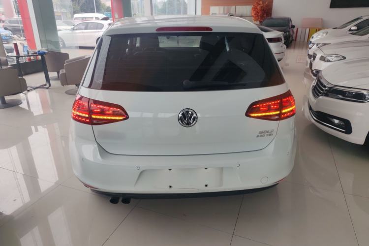Used Volkswagen Golf 2017 230TSI Automatic Comfort Edition – Celebrating Milestone of One Million Units Rear