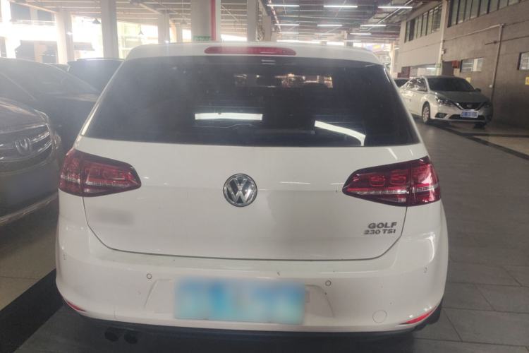 Used Volkswagen Golf 2017 230TSI Automatic Comfort Edition – Celebrating Milestone of One Million Units Rear
