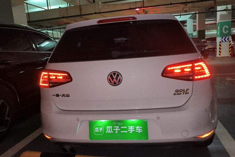 Used Volkswagen Golf 2017 230TSI Automatic Comfort Edition – Celebrating Milestone of One Million Units Rear