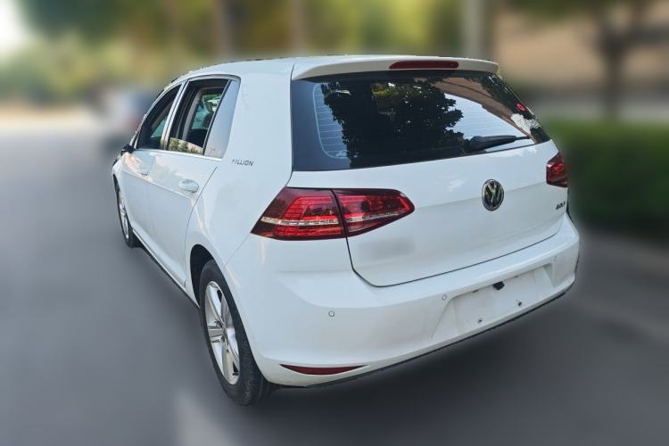 Used Volkswagen Golf 2017 1.6L Automatic Comfort Million-Vehicle Anniversary Edition Rear Left 45 Deg