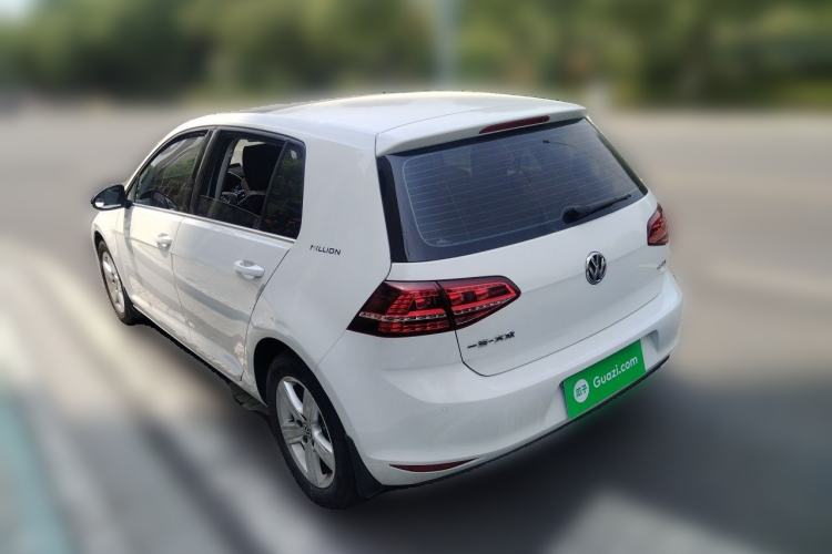 Used Volkswagen Golf 2017 1.6L Automatic Comfort Million-Vehicle Anniversary Edition Rear Left 45 Deg