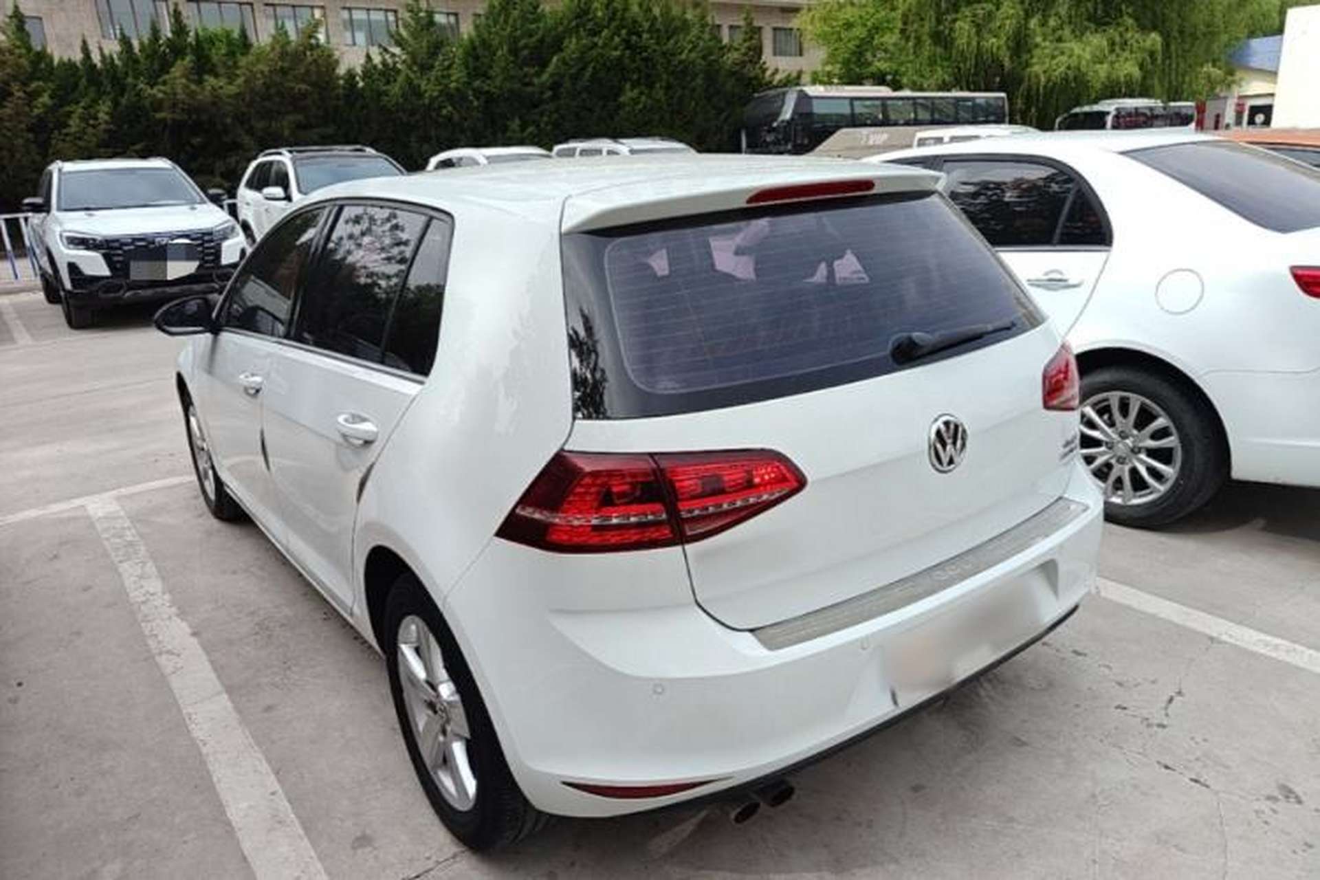 Used Volkswagen Golf 2017 230TSI Automatic Comfort Edition – Celebrating Milestone of One Million Units Rear Left 45 Deg