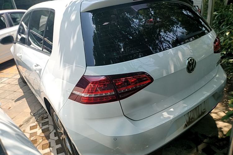 Used Volkswagen Golf 2017 230TSI Automatic Luxury Million-Vehicle Commemorative Edition Rear Left 45 Deg