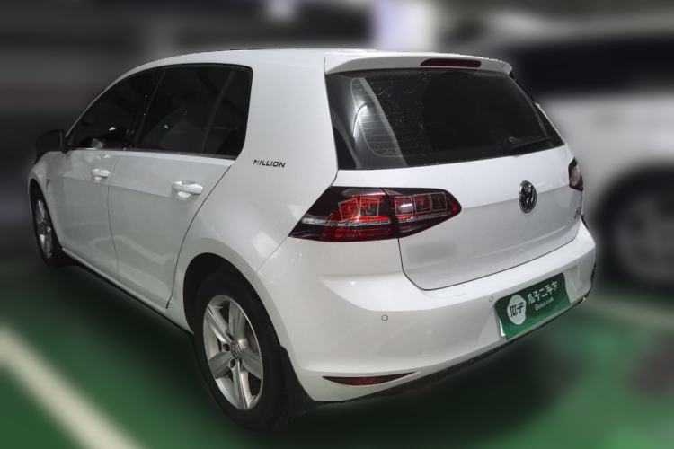 Used Volkswagen Golf 2017 230TSI Automatic Comfort Edition – Celebrating Milestone of One Million Units Rear Left 45 Deg