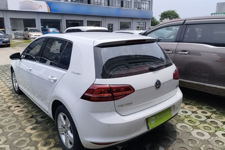 Used Volkswagen Golf 2017 230TSI Automatic Comfort Edition – Celebrating Milestone of One Million Units Rear Left 45 Deg