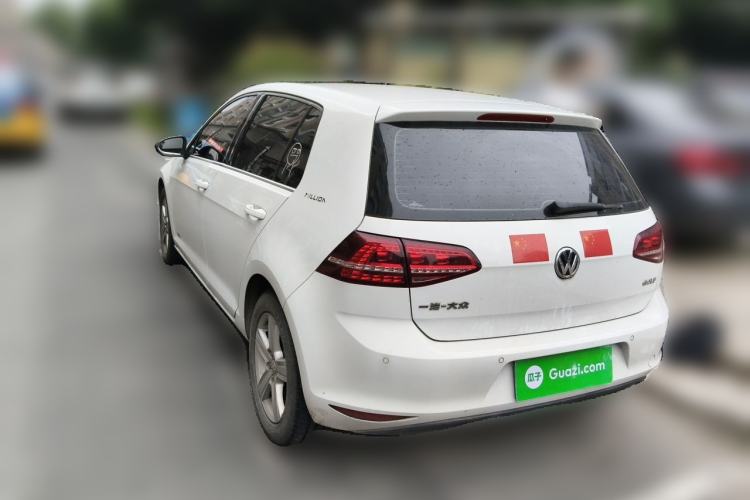 Used Volkswagen Golf 2017 1.6L Automatic Comfort Million-Vehicle Anniversary Edition Rear Left 45 Deg