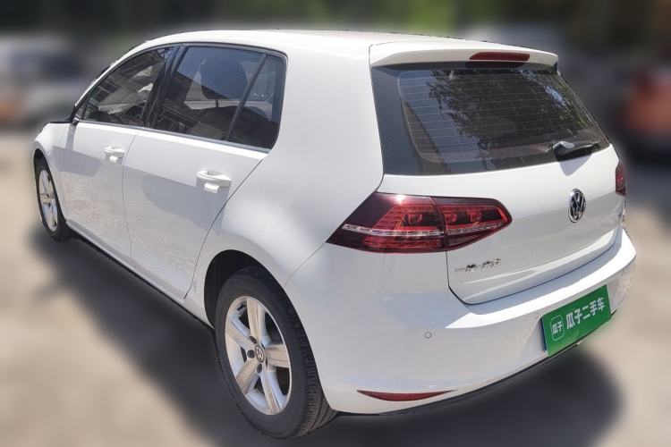 Used Volkswagen Golf 2017 1.6L Automatic Comfort Million-Vehicle Anniversary Edition Rear Left 45 Deg