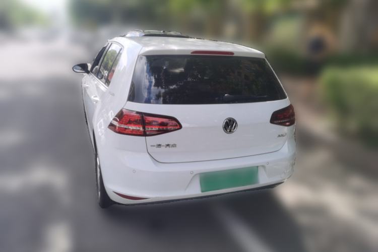 Used Volkswagen Golf 2017 1.6L Automatic Comfort Million-Vehicle Anniversary Edition Rear Left 45 Deg