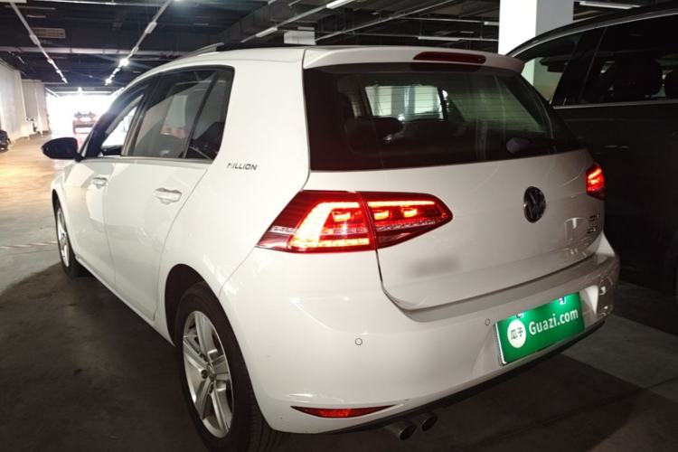 Used Volkswagen Golf 2017 230TSI Automatic Comfort Edition – Celebrating Milestone of One Million Units Rear Left 45 Deg