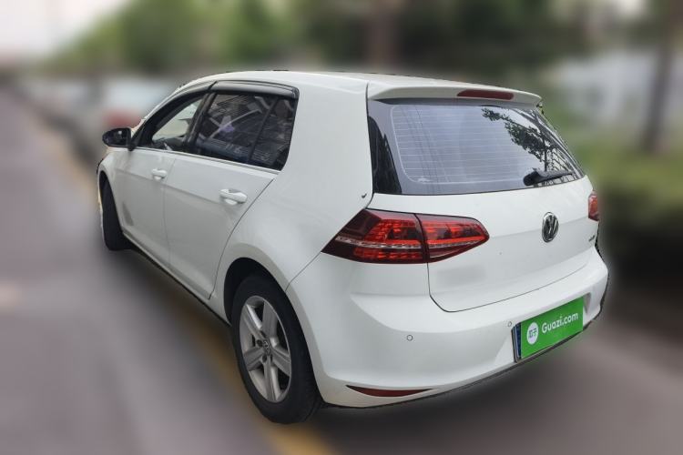 Used Volkswagen Golf 2017 1.6L Automatic Comfort Million-Vehicle Anniversary Edition Rear Left 45 Deg
