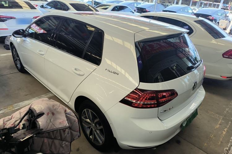 Used Volkswagen Golf 2017 230TSI Automatic Luxury Million-Vehicle Commemorative Edition Rear Left 45 Deg