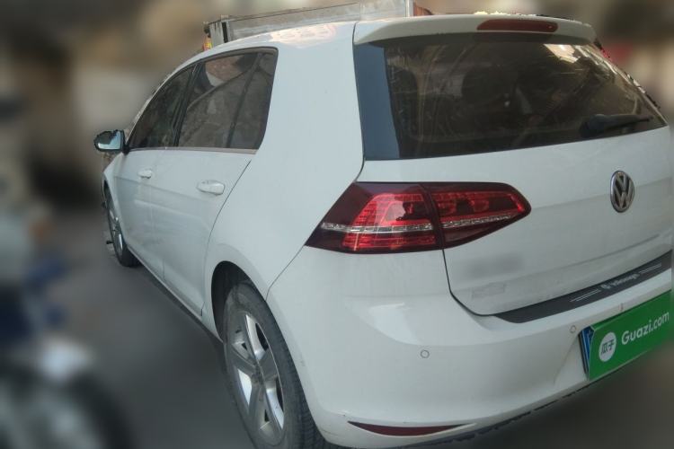 Used Volkswagen Golf 2017 230TSI Automatic Comfort Edition – Celebrating Milestone of One Million Units Rear Left 45 Deg