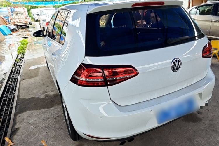 Used Volkswagen Golf 2017 230TSI Automatic Comfort Edition – Celebrating Milestone of One Million Units Rear Left 45 Deg