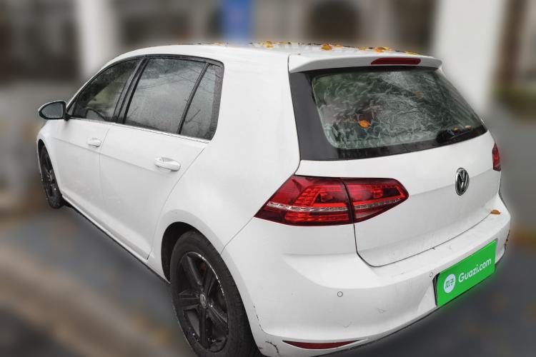 Used Volkswagen Golf 2017 1.6L Automatic Comfort Million-Vehicle Anniversary Edition Rear Left 45 Deg