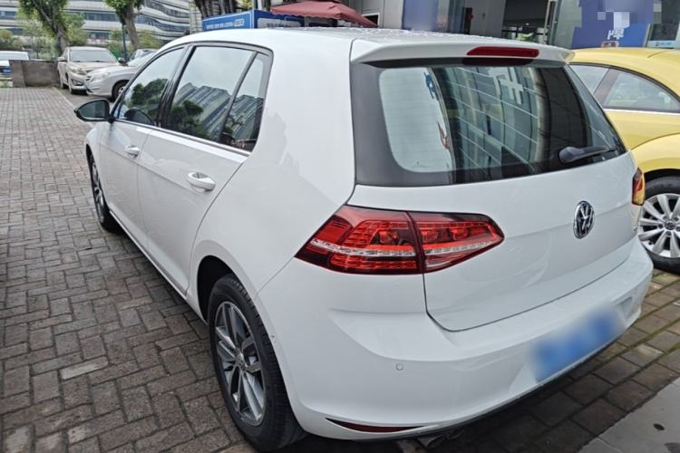 Used Volkswagen Golf 2017 230TSI Automatic Luxury Million-Vehicle Commemorative Edition Rear Left 45 Deg