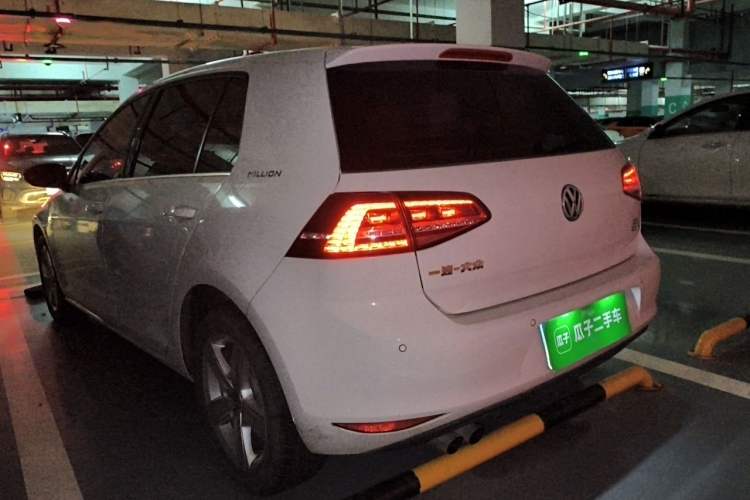 Used Volkswagen Golf 2017 230TSI Automatic Comfort Edition – Celebrating Milestone of One Million Units Rear Left 45 Deg
