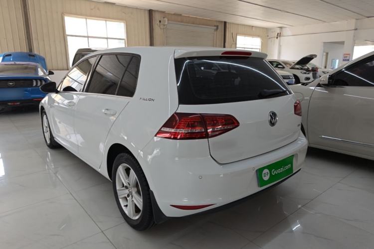 Used Volkswagen Golf 2017 1.6L Automatic Comfort Million-Vehicle Anniversary Edition Rear Left 45 Deg