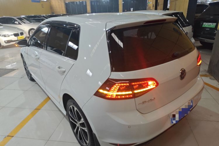 Used Volkswagen Golf 2017 280TSI Automatic R-Line Million-Vehicle Commemorative Edition Rear Left 45 Deg
