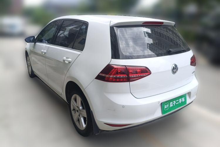 Used Volkswagen Golf 2017 1.6L Automatic Comfort Million-Vehicle Anniversary Edition Rear Left 45 Deg