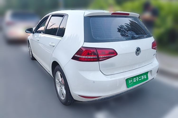 Used Volkswagen Golf 2017 1.6L Automatic Comfort Million-Vehicle Anniversary Edition Rear Left 45 Deg