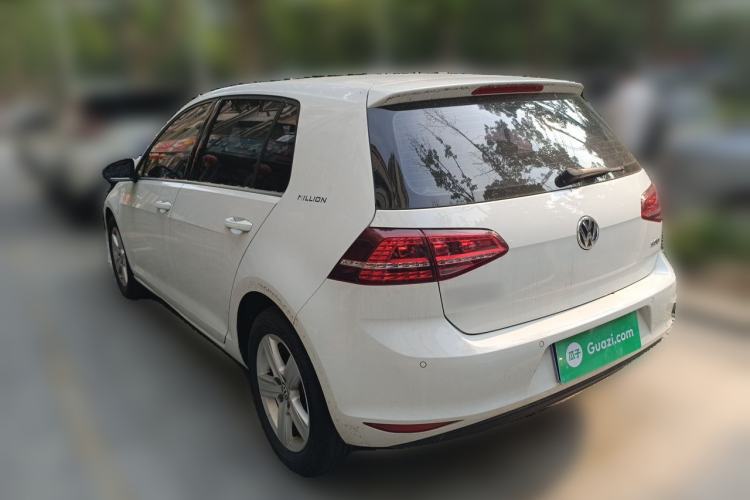 Used Volkswagen Golf 2017 1.6L Automatic Comfort Million-Vehicle Anniversary Edition Rear Left 45 Deg