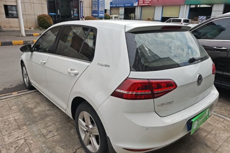 Used Volkswagen Golf 2017 1.6L Automatic Comfort Million-Vehicle Anniversary Edition Rear Left 45 Deg