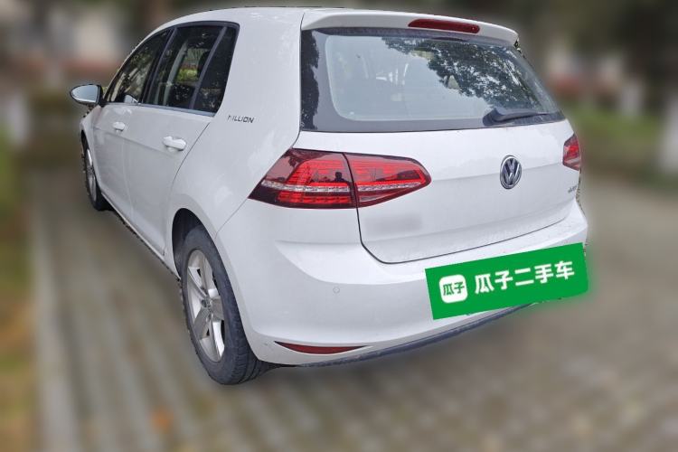 Used Volkswagen Golf 2017 1.6L Automatic Comfort Million-Vehicle Anniversary Edition Rear Left 45 Deg