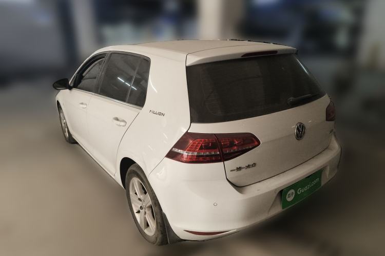 Used Volkswagen Golf 2017 1.6L Automatic Comfort Million-Vehicle Anniversary Edition Rear Left 45 Deg