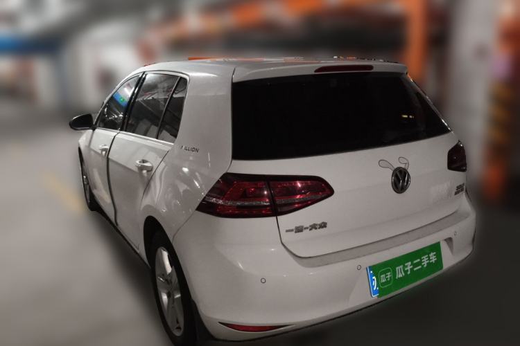 Used Volkswagen Golf 2017 230TSI Automatic Comfort Edition – Celebrating Milestone of One Million Units Rear Left 45 Deg