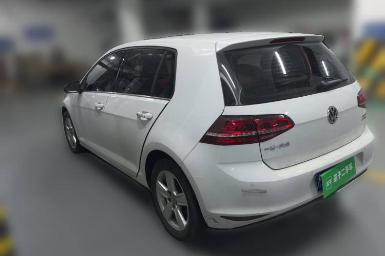 Used Volkswagen Golf 2017 230TSI Automatic Comfort Edition – Celebrating Milestone of One Million Units Rear Left 45 Deg