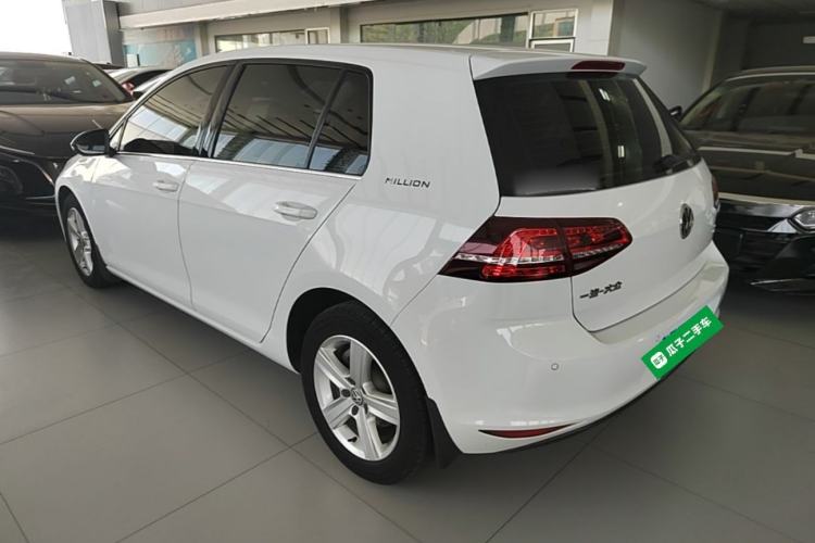 Used Volkswagen Golf 2017 1.6L Automatic Comfort Million-Vehicle Anniversary Edition Rear Left 45 Deg