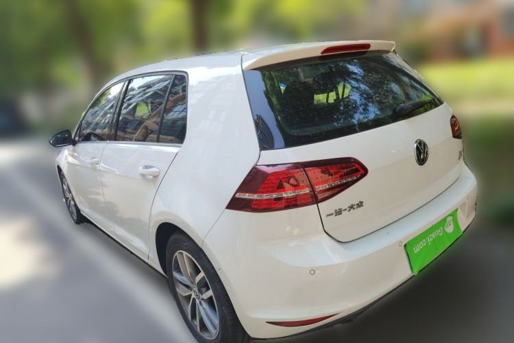 Used Volkswagen Golf 2017 230TSI Automatic Luxury Million-Vehicle Commemorative Edition Rear Left 45 Deg