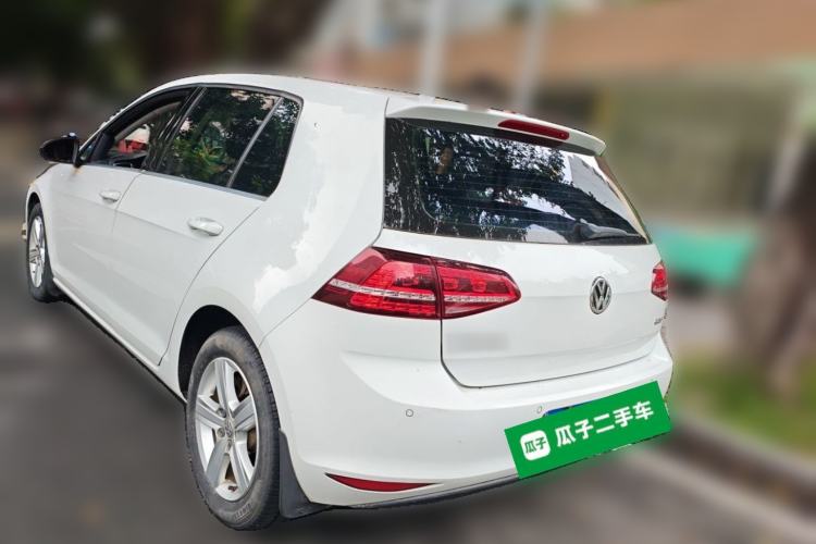 Used Volkswagen Golf 2017 1.6L Automatic Comfort Million-Vehicle Anniversary Edition Rear Left 45 Deg