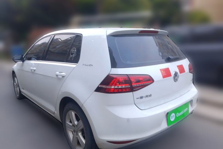 Used Volkswagen Golf 2017 1.6L Automatic Comfort Million-Vehicle Anniversary Edition Rear Left 45 Deg