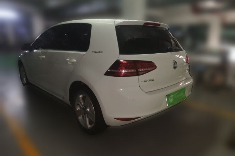 Used Volkswagen Golf 2017 1.6L Automatic Comfort Million-Vehicle Anniversary Edition Rear Left 45 Deg