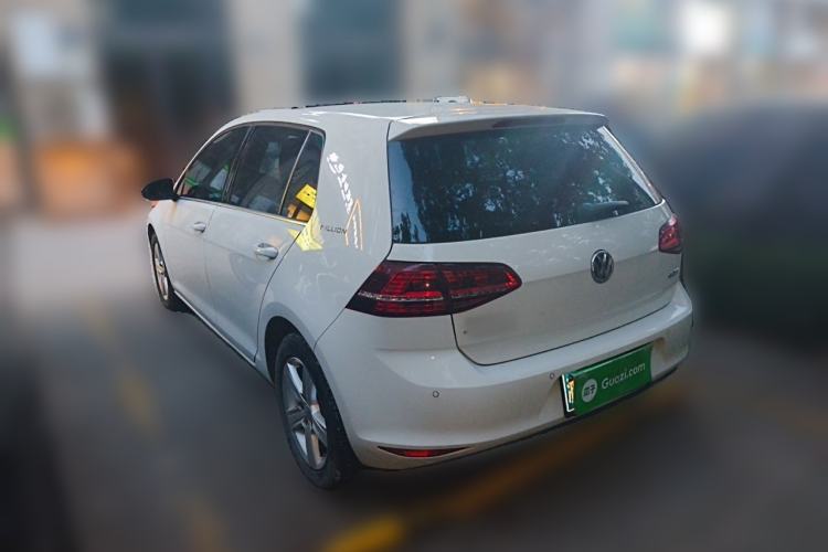 Used Volkswagen Golf 2017 1.6L Automatic Comfort Million-Vehicle Anniversary Edition Rear Left 45 Deg