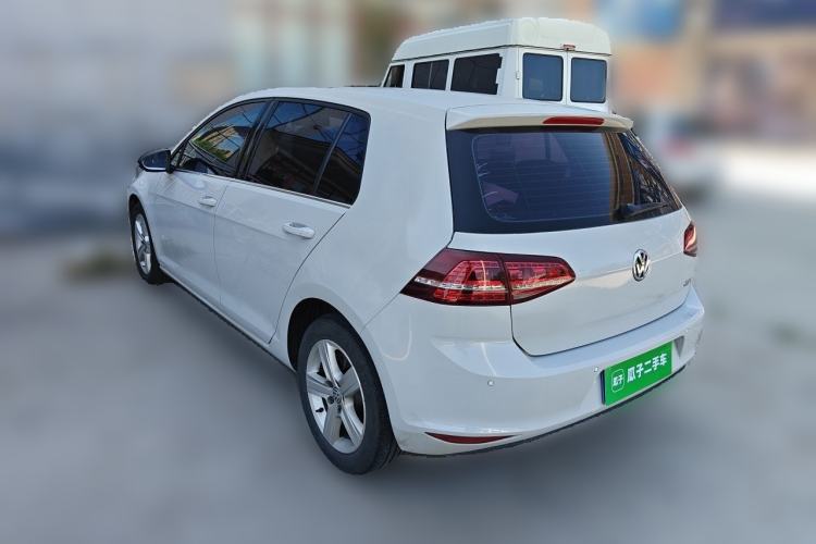 Used Volkswagen Golf 2017 1.6L Automatic Comfort Million-Vehicle Anniversary Edition Rear Left 45 Deg
