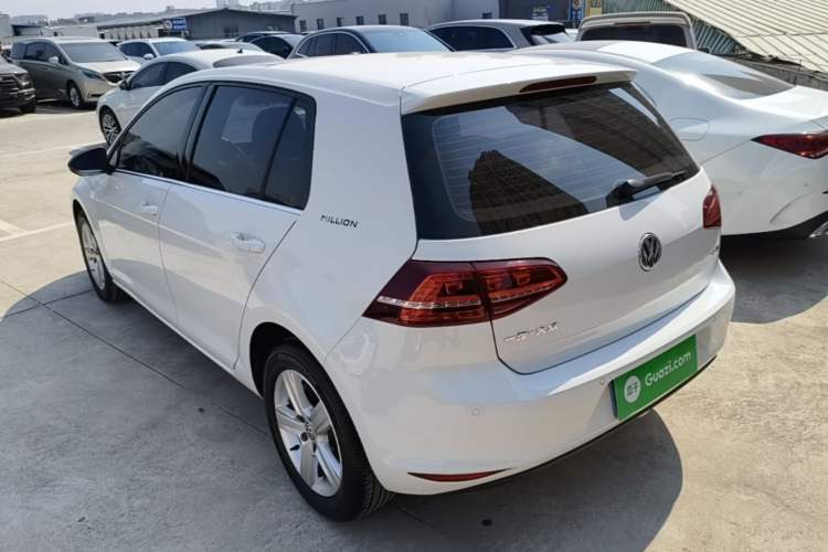 Used Volkswagen Golf 2017 1.6L Automatic Comfort Million-Vehicle Anniversary Edition Rear Left 45 Deg