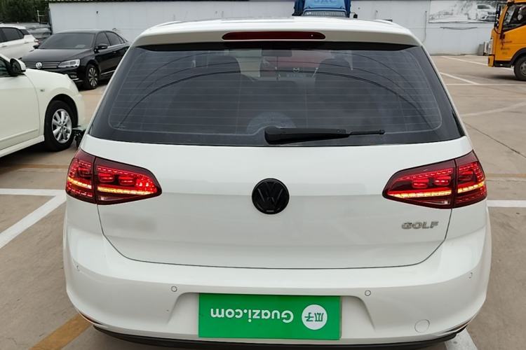 Used Volkswagen Golf 2017 1.6L Automatic Comfort Million-Vehicle Anniversary Edition Rear