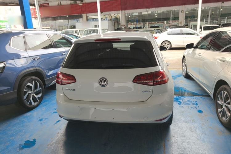 Used Volkswagen Golf 2017 1.6L Automatic Comfort Million-Vehicle Anniversary Edition Rear