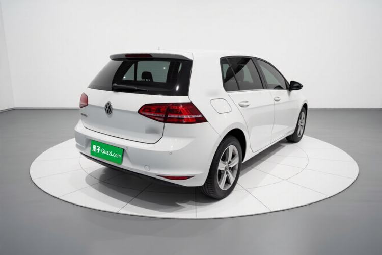 Used Volkswagen Golf 2017 230TSI Automatic Comfort Edition – Celebrating Milestone of One Million Units Rear Right 45 Deg