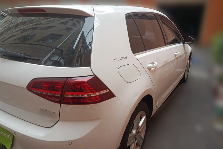 Used Volkswagen Golf 2017 230TSI Automatic Comfort Edition – Celebrating Milestone of One Million Units Rear Right 45 Deg
