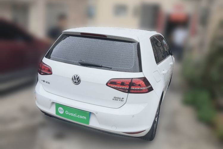 Used Volkswagen Golf 2017 230TSI Automatic Luxury Million-Vehicle Commemorative Edition Rear Right 45 Deg
